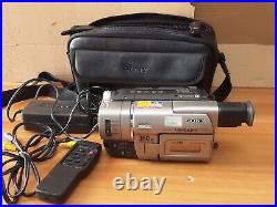 SONY CCD-TRV57E Video8 Tape Digital Video Camera HANDYCAM Complete Working Set