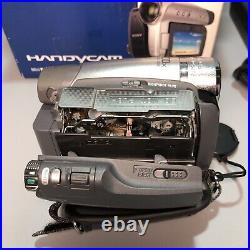 SONY DCR-HC46 Handycam Digital Video Camcorder Full Box