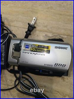 SONY DCR-SR45 Handycam Digital Video Camcorder Silver W Charger