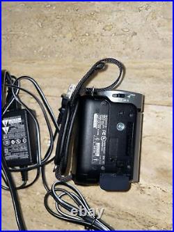 SONY DCR-SR45 Handycam Digital Video Camcorder Silver W Charger