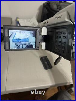 SONY DCR-TRV520 Digital8 Ghost Hunter Video Hi8 Camcorder withextras