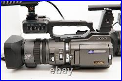 SONY DSR-PD150 Digital Video Camera Digital Camcorder a lot of 2 AS IS condition