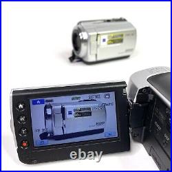 SONY HDR-CX100 Handycam Digital Video Camera /Camcorder Full HD Bundle TESTED