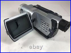 SONY Handycam Vision DCR-TRV830 Camcorder Record Play Transfer Digital8 8MM