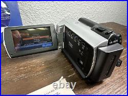 Sony DCR-SR47 Handycam Camcorder 60GB HDD 60X Optical Zoom Digital Video Camera