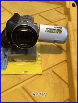 Sony DCR SR 100 Handycam Digital Video Camcorder