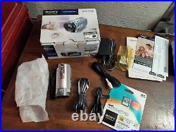 Sony DCR-SX45 Handycam Digital Camcorder (Silver) + 16GB SD Card NEW open box