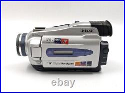 Sony DCR-TRV18 Handycam Digital Video Camera Camcorder withBattery, Adapter BNB