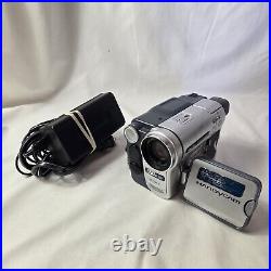 Sony DCR-TRV260 HandyCam Hi8/Digital8 Camcorder +Charger/Battery Tested Fully