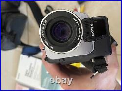 Sony DCR-TRV340 Digital8 Hi8 8mm Video8 Camcorder Tested And Works with Bag Remote