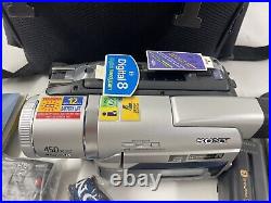 Sony DCR TRV520 NTSC Handycam Digital 8 Camcorder with Case & Acessories Works
