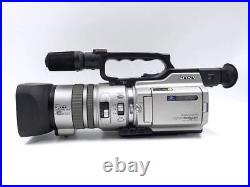 Sony DCR-VX2000 Camcorder 3CCD Mini DV Digital Video Camera with Hard Case Exc