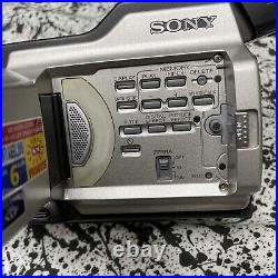 Sony DCR-VX2000 Handycam Camcorder Silver MiniDV Camcorder w Manual & Battery