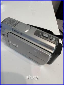 Sony Digital HD Camcorder Recorder CX500V Internal Memory 32GB Silver HDR-CX500V