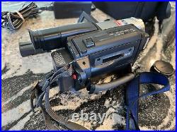 Sony Handycam CCD-TRV98 NightShot 560x Digital Zoom Hi8 Camcorder with Case