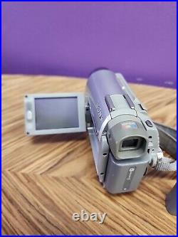 Sony Handycam DCR-HC30 Mini DV Camcorder Digital Video Camera Recorder Untested