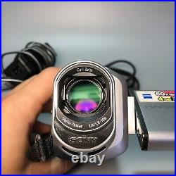 Sony Handycam DCR-SX40 Digital Camcorder Silver