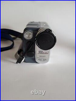 Sony Handycam DCR-TRV460 990x High-8/Digital NTSC Camcorder TESTED NO PSU