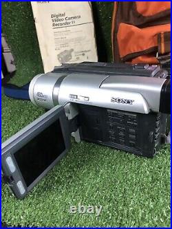 Sony Handycam Digital 8 Dcr-tv520 Video Camera Recorder With Remote, Cables Manual