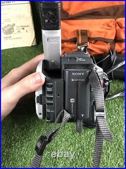 Sony Handycam Digital 8 Dcr-tv520 Video Camera Recorder With Remote, Cables Manual