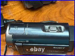 Sony Handycam HDR-CX300 Digital Camcorder Battery Charger Case Tested Black