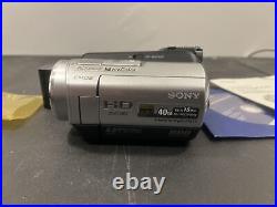 Sony Handycam HDR-SR5 Digital Video Camera 40GB with dock